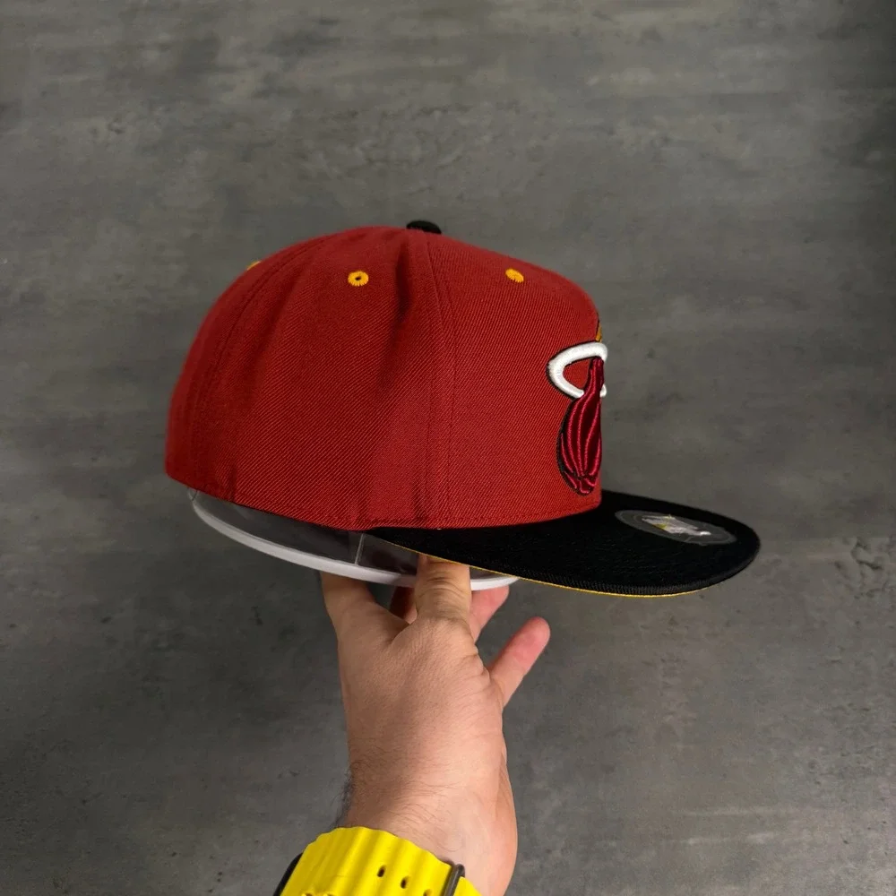Mitchell & Ness Miami Heat Hat 8 Red Black Fitted NBA Flat‎ Brim Cap Wool Blend